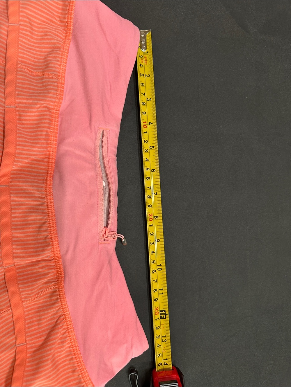 Lululemon shorts - Picture 5 of 6